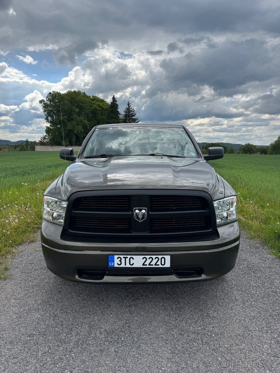 RAM 1500 5.7 HEMI 4x4 Quad Cab